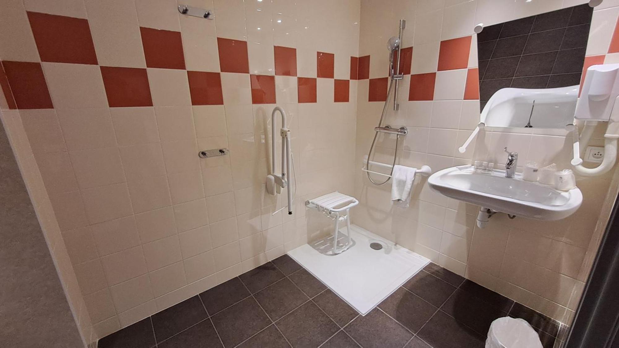 פווי אן-אוקסואה Hotel Du Val Vert מראה חיצוני תמונה